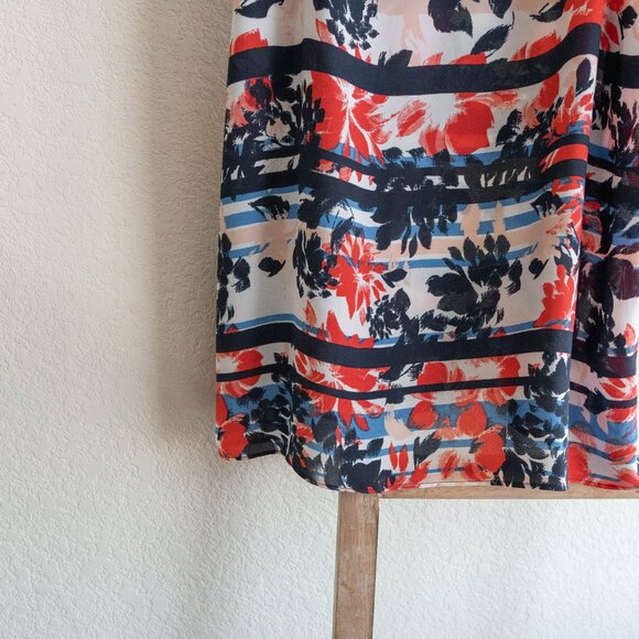 Simply Styled Floral Sleeveless Top | Size L | Strappy Back - Picture 4 of 6